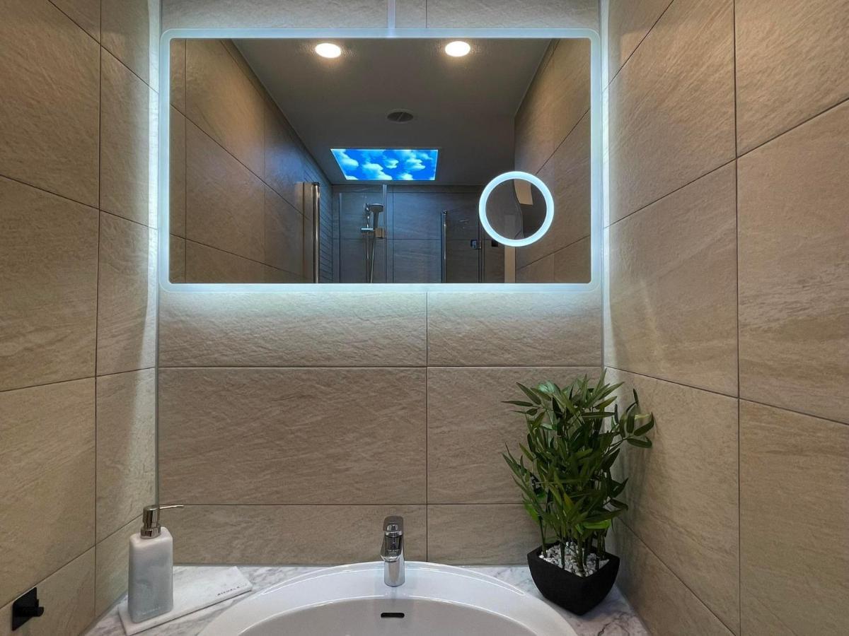 Apartamento Themenpartment Himmel Und Mehr Penthouse Gelsenkirchen Exterior foto