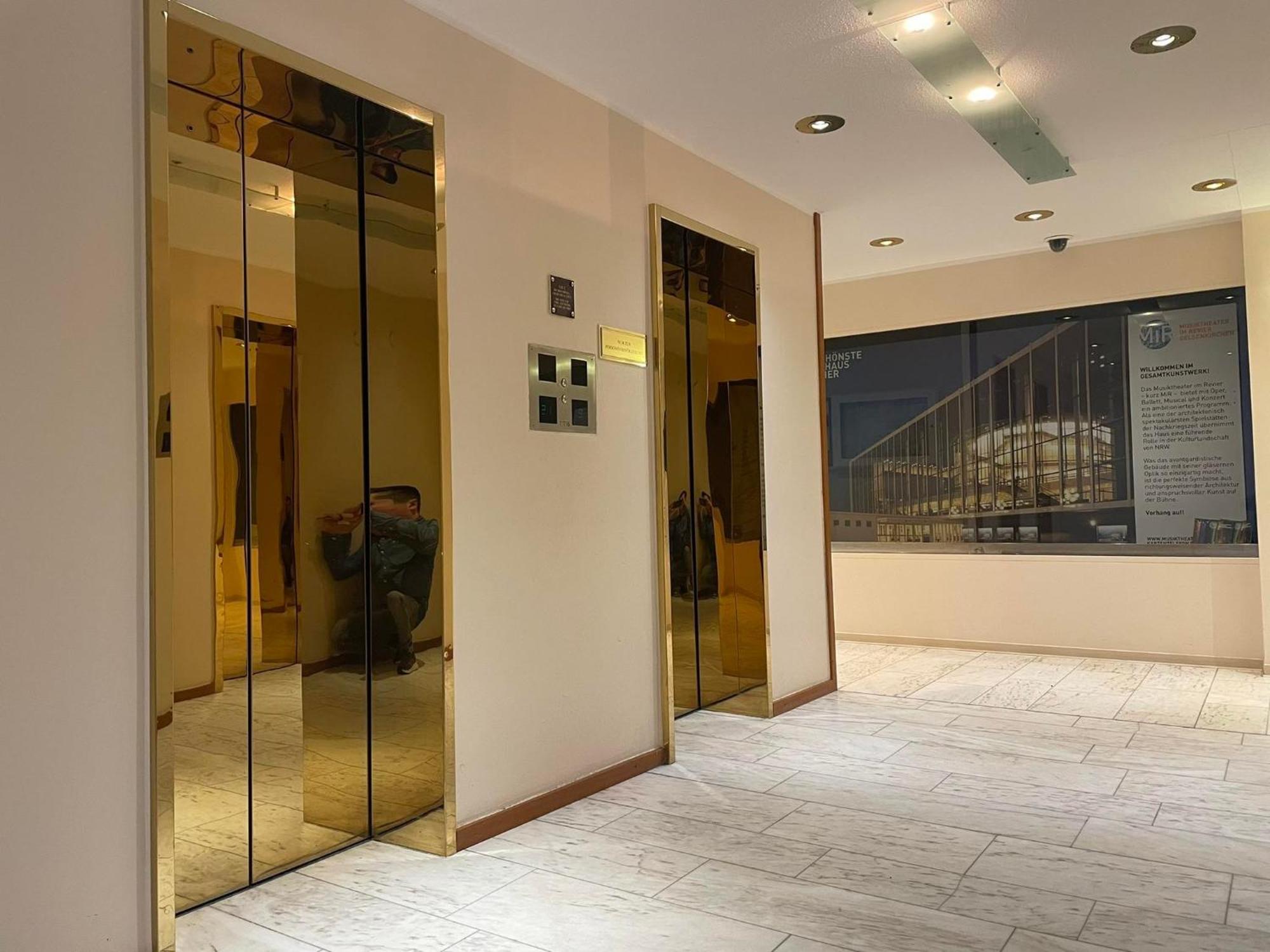 Apartamento Themenpartment Himmel Und Mehr Penthouse Gelsenkirchen Exterior foto